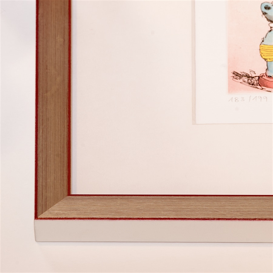 Silberner Holzrahmen mit roter Kante | 47 x 115 cm