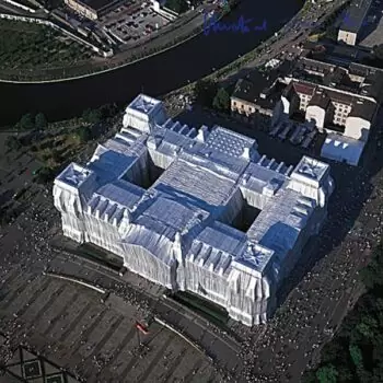 Christo Reichstag, Luftaufnahme von West nach Ost, (handsigniert)