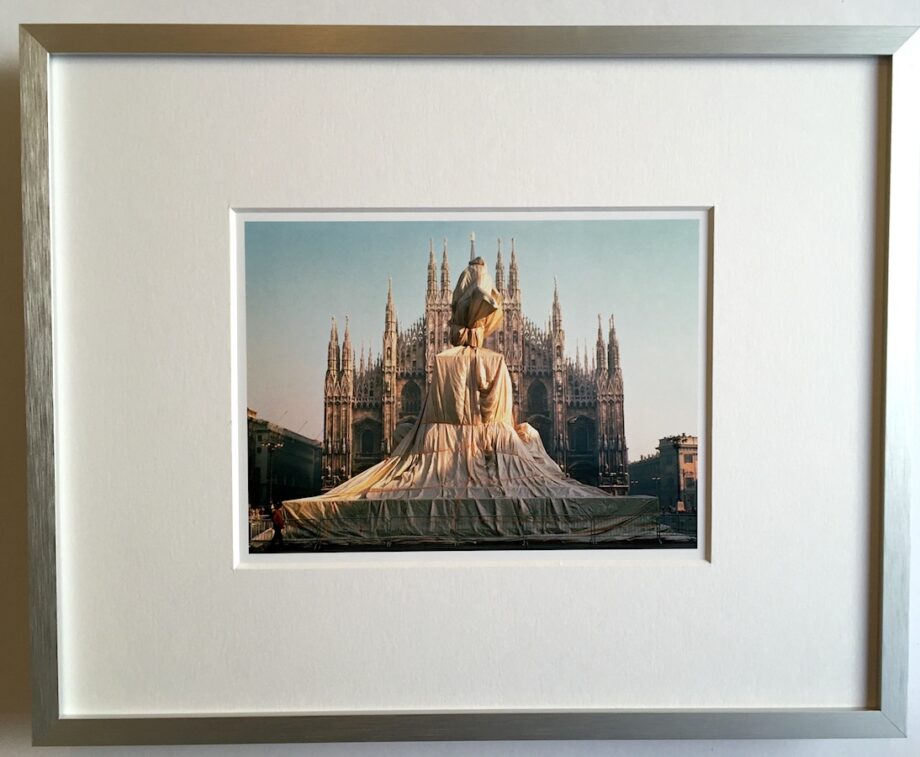 Christo | Wrapped Monument to Vittorio Emanuele - gerahmter Miniprint