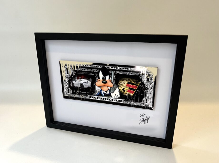 Skyyloft-Porsche-GT4-Goofy-Dollar-2023-gerahmt-Galerie-Hunold.jpeg