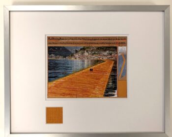 Christo The Floating Piers - gerahmter Miniprint 1 mit Originalstoff